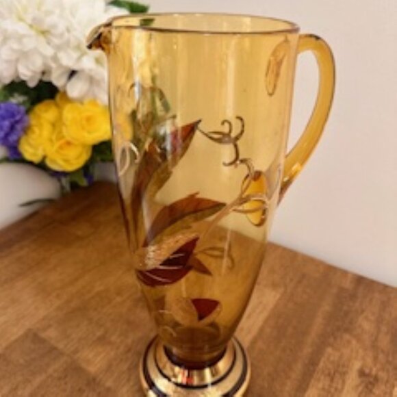 Vintage Amber Glass Pitcher with Gold and Red Leaf Design – Hand Painted Mid-Cen - Picture 2 of 9